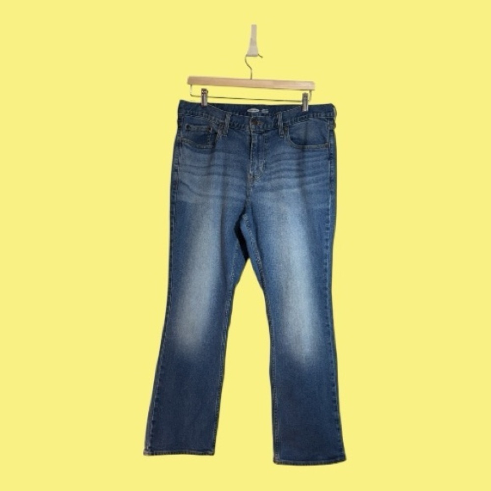 Old Navy Built In Tough Built in Flex Blue Jeans Boot Cut Size 34 x 30